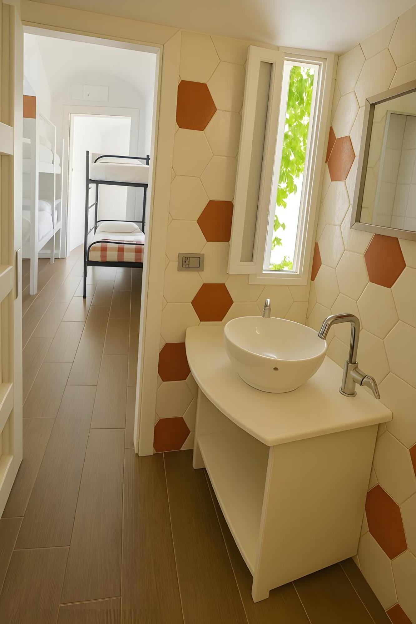 Brikette Hostal *